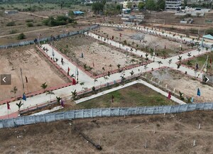   Plot at Unique Eastern Aavaasa, Batasingaram – for Sale