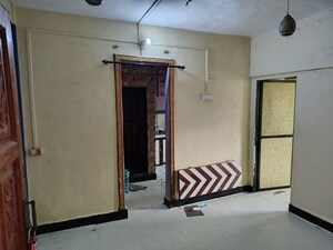 Room in 1 BHK Apartment at Kurla West – for Rent