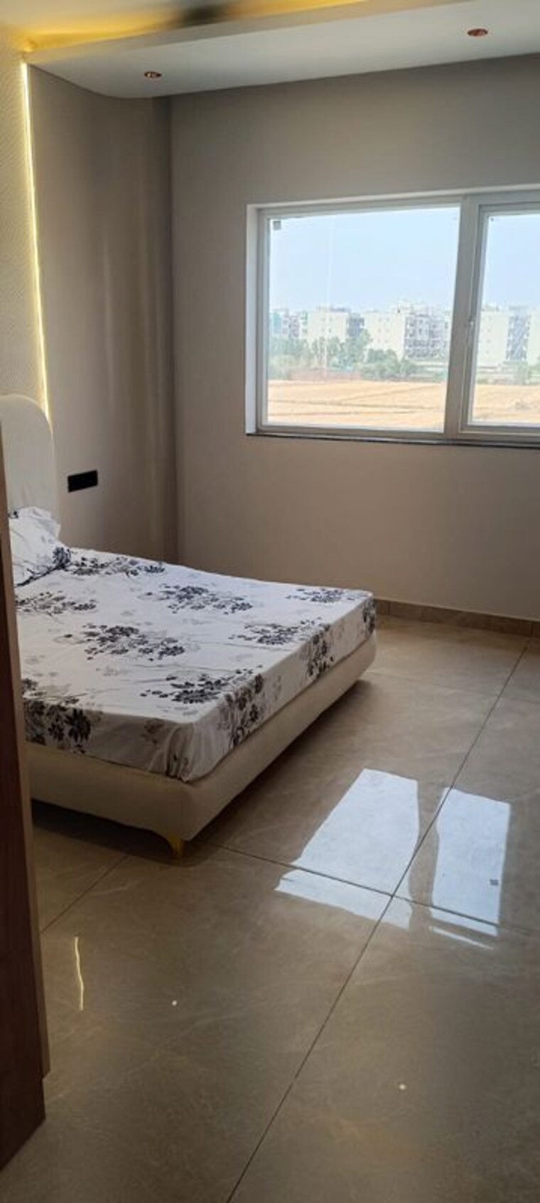 Bedroom, mrs-hi-greens 4 Bedroom 2244 Sq.Ft. Apartment In Kishanpura Zirakpur 10589427