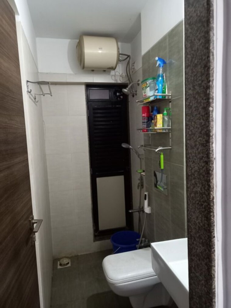 Bathroom, kanakia-rainforest 1 Bedroom 450 Sq.Ft. Apartment In Andheri East Mumbai 10589455