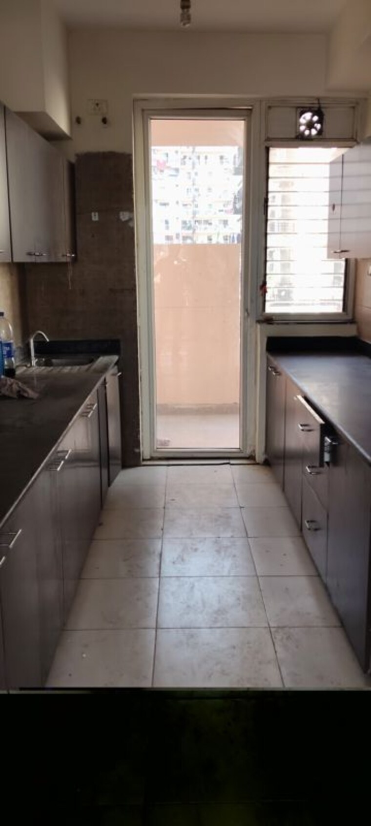 Kitchen, shiv-sai-ozone-park 3.5 Bedroom 1815 Sq.Ft. Apartment In Sector 86 Faridabad 10589456