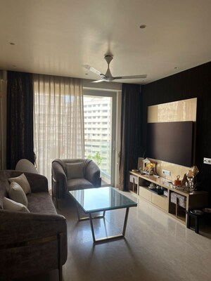 2 BHK Apartment For Sale in Castle Rock, Powai