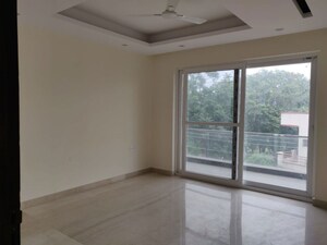 Room in 3 BHK Builder Floor at Sector 23 – for Rent