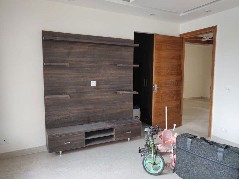 undefined, sector 23 3 Bedroom 200 Sq.Yd. Builder Floor In Sector 23 Gurgaon 10589472