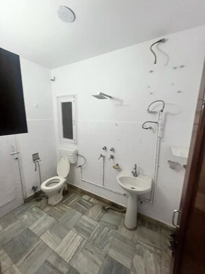 Washroom in 2 BHK Builder Floor at Naraina – for Rent
