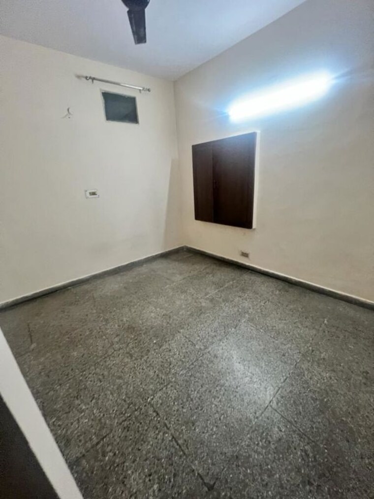 Room, naraina 2 Bedroom 125 Sq.Yd. Builder Floor In Naraina Delhi 10589512