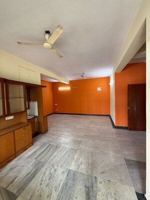 Room in 3 BHK Apartment at Richmond Towers, Richmond Town – for Rent