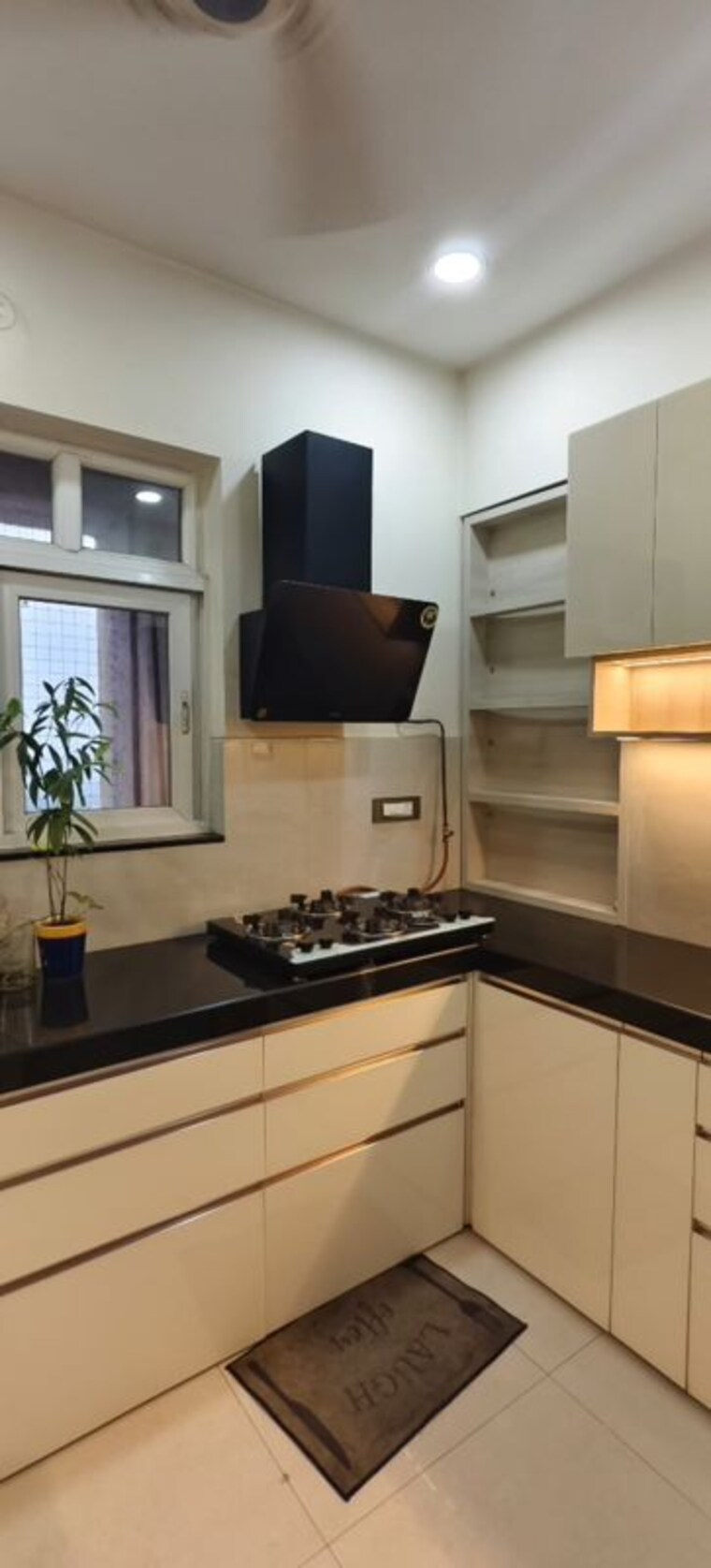 Kitchen, hiranandani-gardens-eldora 3 Bedroom 1500 Sq.Ft. Apartment In Powai Mumbai 10589544
