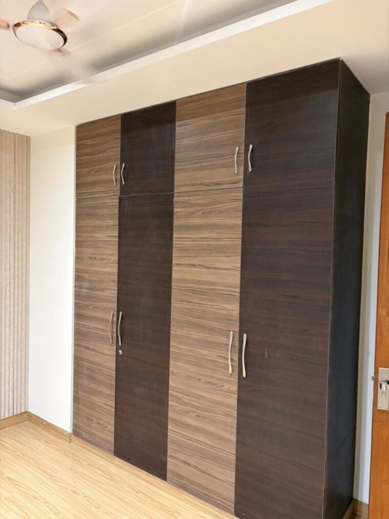 Bathroom, south city 2 4 Bedroom 525 Sq.Yd. Builder Floor In South City 2 Gurgaon 10589552