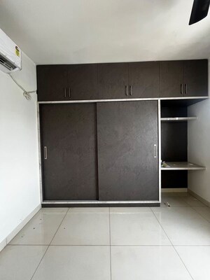 Furnished Amenities in 3 BHK Apartment at Prestige Tranquil, Kokapet – for Rent