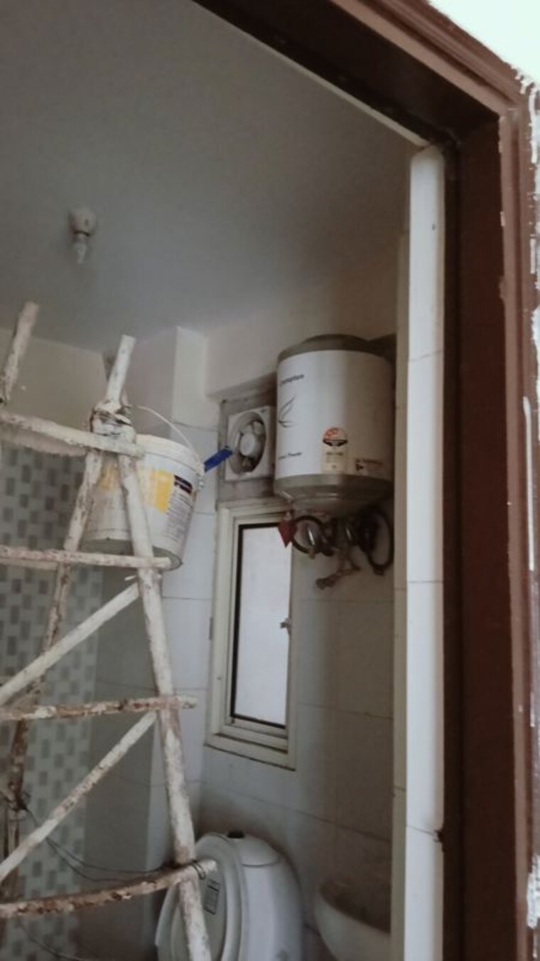 Bathroom, today-ridge-residency 2.5 Bedroom 1125 Sq.Ft. Apartment In Sector 135 Noida 10589569
