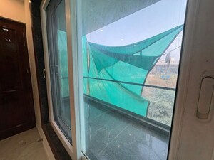 Bathroom in 4 BHK Builder Floor at Uppal Southend, Sector 49 – for Rent