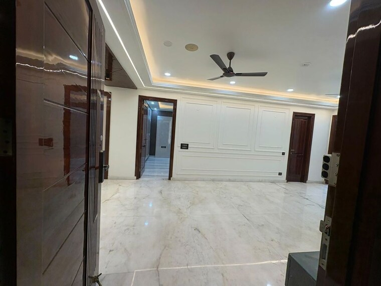 Bathroom, uppal-southend 4 Bedroom 411 Sq.Yd. Builder Floor In Sector 49 Gurgaon 10589580