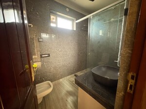Living Room in 4 BHK Builder Floor at Uppal Southend, Sector 49 – for Rent