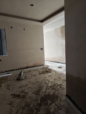 Room in 2 BHK Builder Floor at Pratap Vihar GDA Flats, Pratap Vihar – for Sale