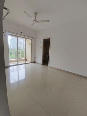 Room in 3 BHK Apartment at Pride Platinum, Baner – for Rent