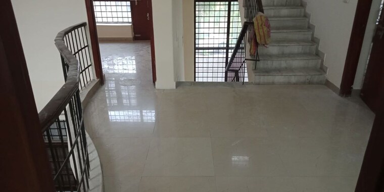 Room, sector 135 3.5 Bedroom 1935 Sq.Ft. Villa In Sector 135 Noida 10589600