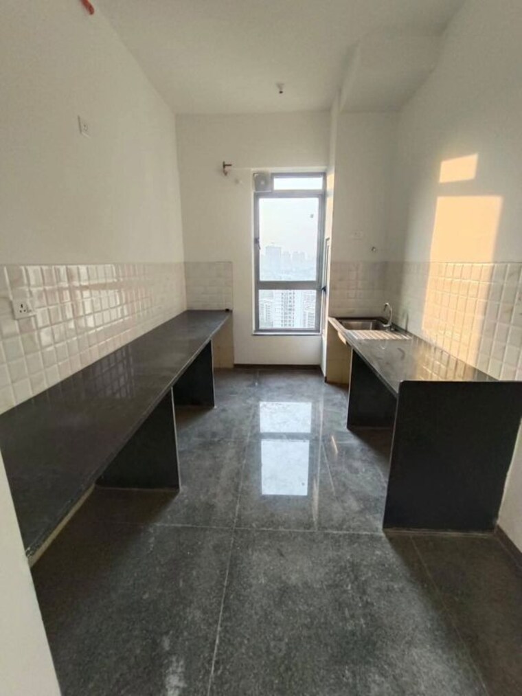 Living Room, kalpataru-parkcity 3 Bedroom 1100 Sq.Ft. Apartment In Kolshet Road Thane 10589613
