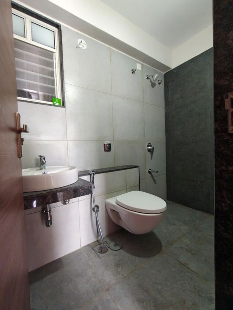 Bathroom, kalpataru-jade-residences 3 Bedroom 1350 Sq.Ft. Apartment In Baner Pune 10589631