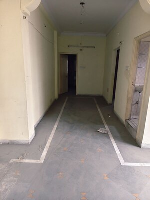 Building Lobby in 2 BHK Builder Floor at Vijay Nagar – for Rent
