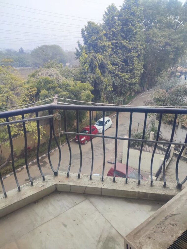 Balcony, ardee-city-the-residency 3 Bedroom 2020 Sq.Ft. Apartment In Sector 52 Gurgaon 10589671