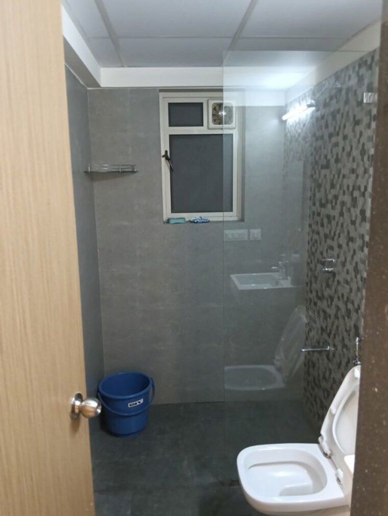 Bathroom, supreme-estia-phase-1 3 Bedroom 1300 Sq.Ft. Apartment In Baner Pune 10589663