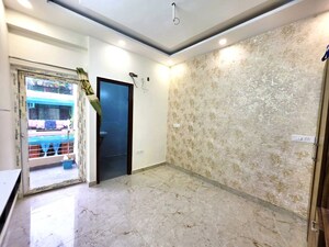 Room in 3 BHK Apartment at Vip Road – for Sale