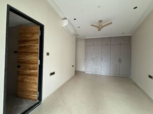 Room in 4 BHK Apartment at Lodha The World Towers World One Tier 2, Worli – for Rent