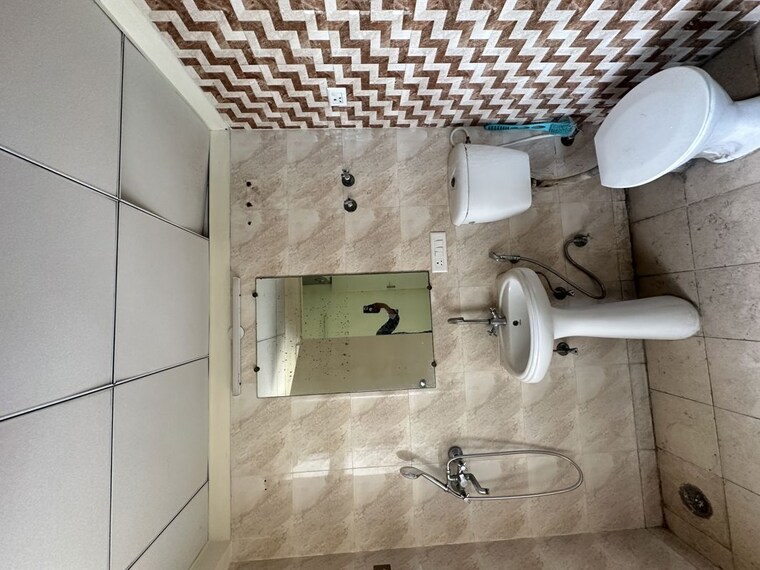 Bathroom, gaur-city-7th-avenue 2 Bedroom 1165 Sq.Ft. Apartment In Sector 4 Greater Noida Greater Noida 10589692