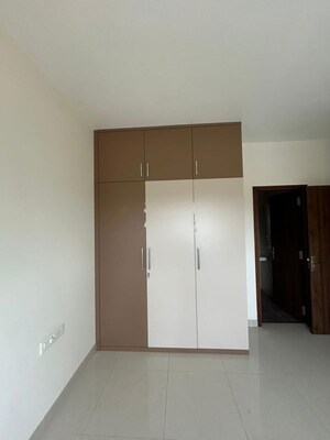 Room in 3.5 BHK Apartment at Adarsh Greens, Kogilu – for Rent