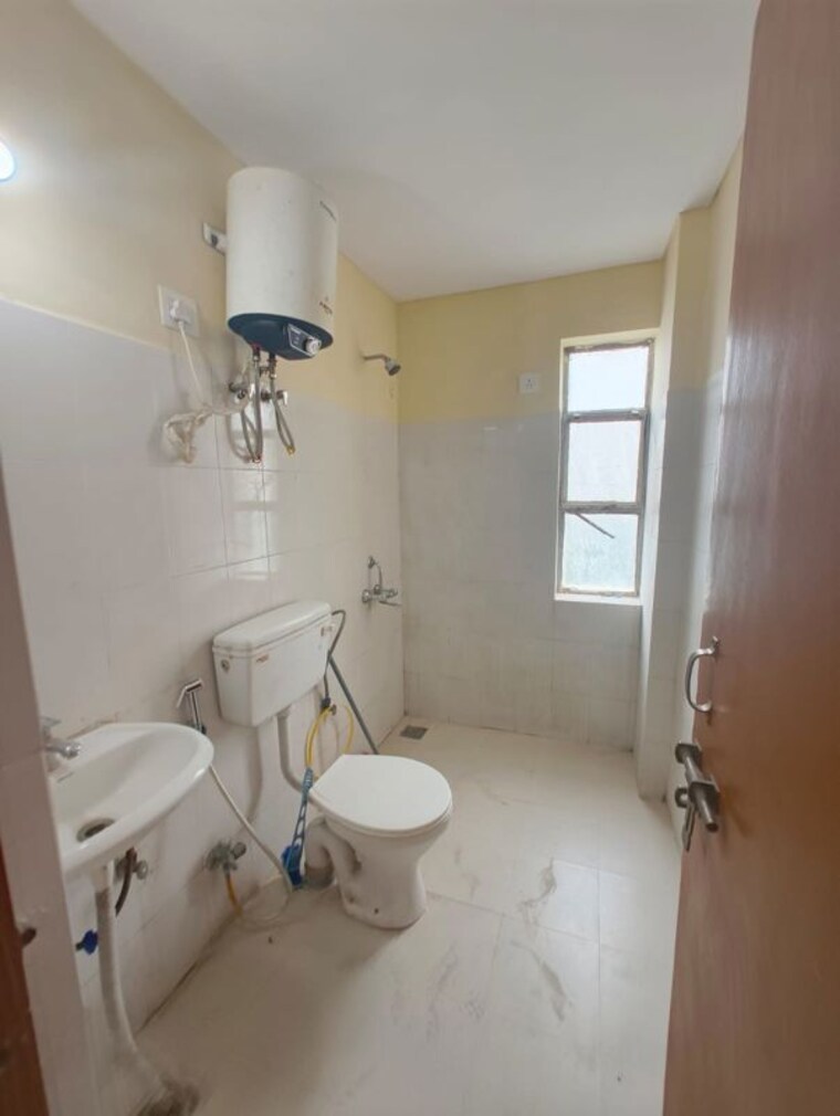 Bathroom, adani-aangan 2 Bedroom 745 Sq.Ft. Apartment In Sector 89a Gurgaon 10589734