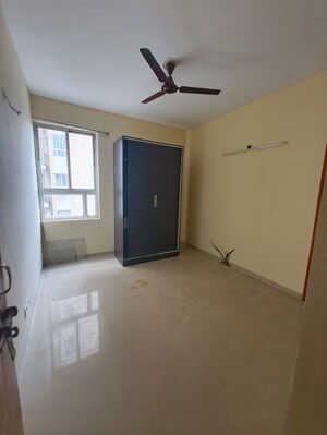 Room in 2 BHK Apartment at Adani Aangan, Sector 89a – for Rent