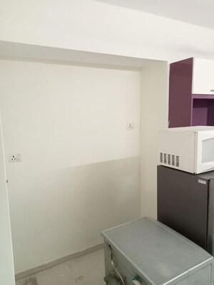 Room in 3 BHK Apartment at Puranik Hometown, Ghodbunder Road – for Rent