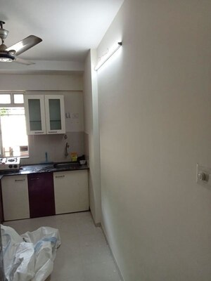 Furnished Amenities in 3 BHK Apartment at Puranik Hometown, Ghodbunder Road – for Rent