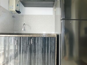 Bathroom in 2.5 BHK Apartment at Rattan Icon, Seawoods Sector 50 – for Rent
