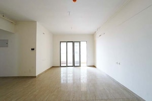 Room in 4 BHK Apartment at Nirmiti Crimson Dale, Baner – for Rent