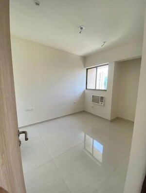 Room in 2 BHK Apartment at Lodha Crown Kolshet, Kolshet Road – for Rent