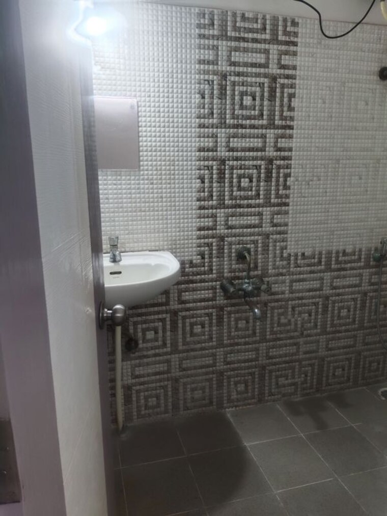 Bathroom, sujatha-residency-bellandur 2 Bedroom 1100 Sq.Ft. Apartment In Bellandur Bangalore 10589782