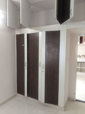 Building Lobby in 2 BHK Apartment at Sujatha Residency Bellandur, Bellandur – for Rent