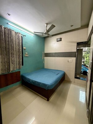 Bedroom in 2 BHK Apartment at Dosti Acres Aster, Wadala East – for Rent