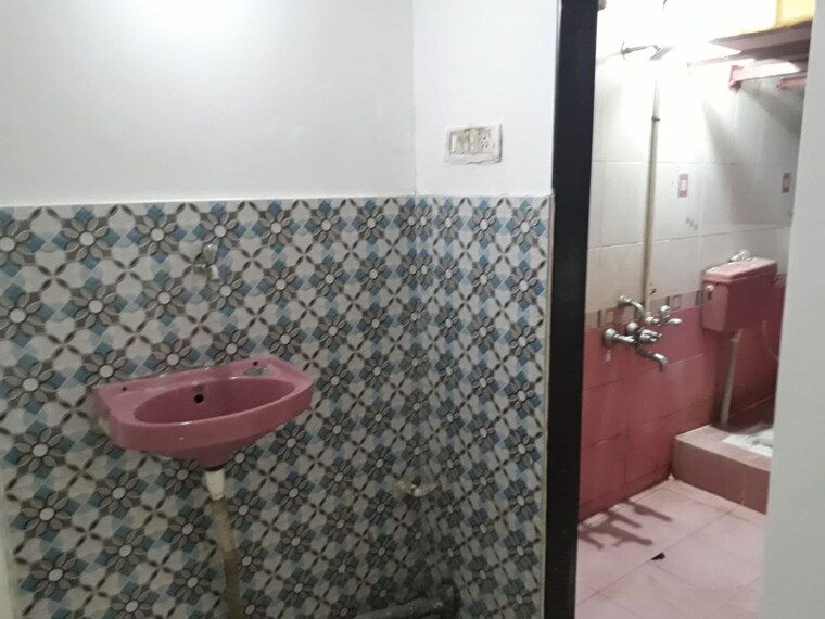 Bathroom, gulmohar-habitat-ii-apartment 2 Bedroom 1500 Sq.Ft. Apartment In Wanowrie Pune 10589807