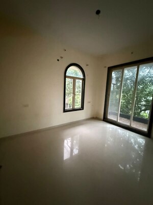 Room in 4 BHK Villa at Cosmos Jewels, Ghodbunder Road – for Sale