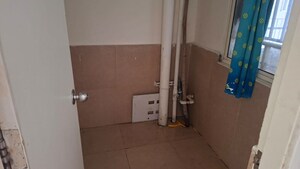 Bathroom in 1 BHK Apartment at Amanora Metro Tower, Hadapsar – for Rent