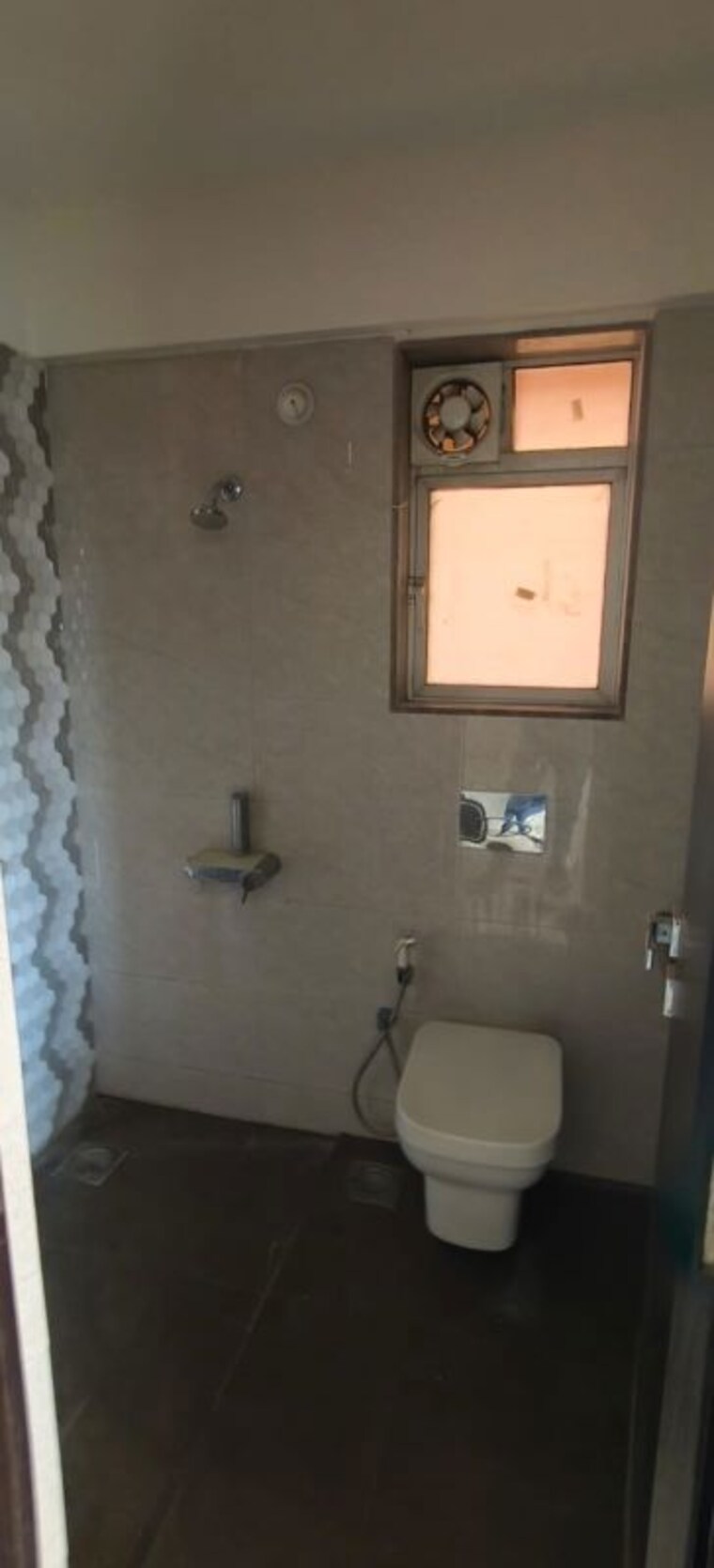 Bathroom, amanora-metro-tower 1 Bedroom 525 Sq.Ft. Apartment In Hadapsar Pune 10589828