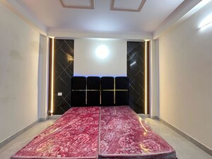 Bedroom in 1 BHK Builder Floor at Saket – for Rent