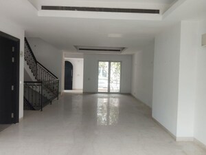 Room in 5 BHK Villa at Emaar Marbella, Sector 66 – for Rent