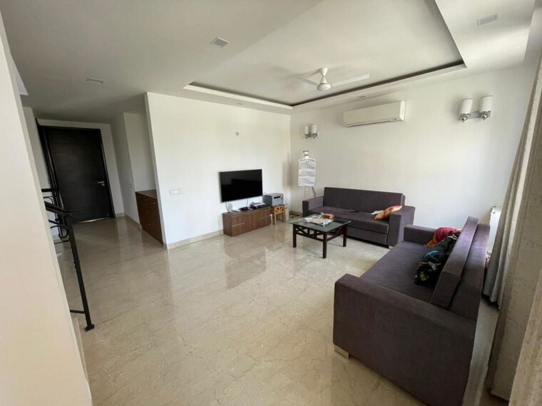 Living Room, emaar-marbella 5 Bedroom 8120 Sq.Ft. Villa In Sector 66 Gurgaon 10537061