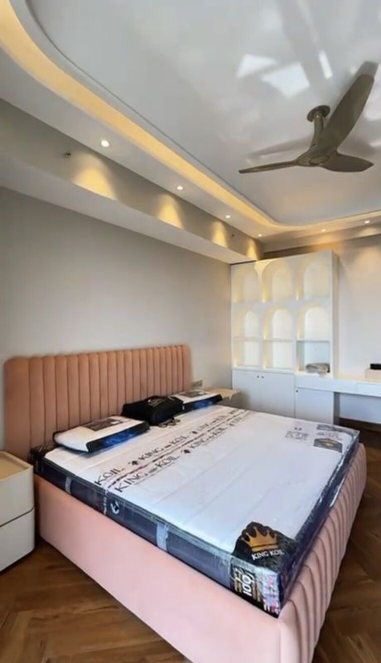 Bedroom, krrish-provence-estate 4 Bedroom 5860 Sq.Ft. Apartment In Gurgaon Faridabad Road Gurgaon 10547423