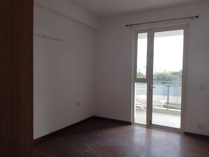 Room in 3 BHK Apartment at M3M Merlin, Sector 67 – for Rent
