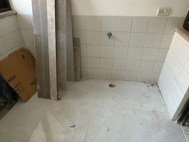 Bathroom, ss-hibiscus 3 Bedroom 3672 Sq.Ft. Apartment In Sector 50 Gurgaon 10583760